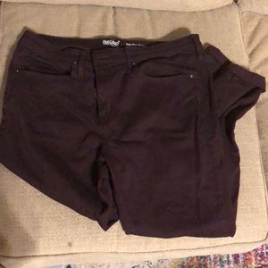 ‼️SOLD‼️ Burgundy skinny pants